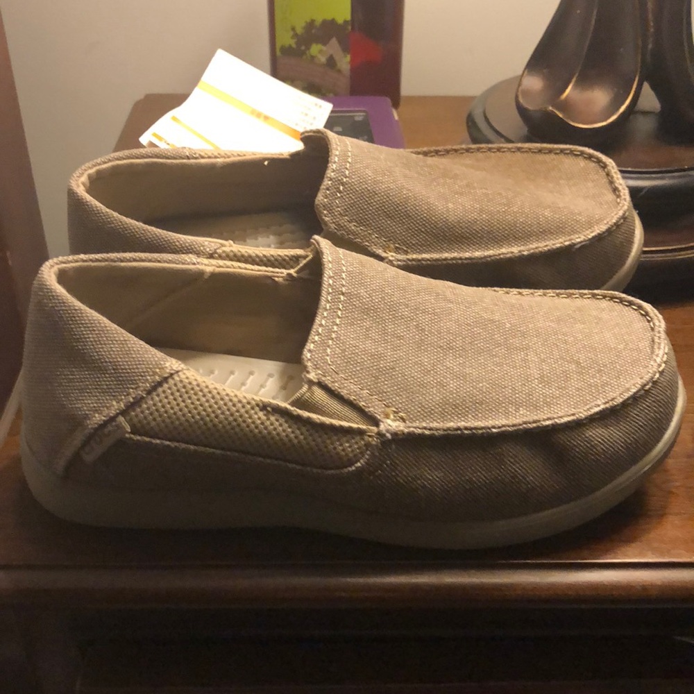 Croc slip on dress shoes Croc brand 3j